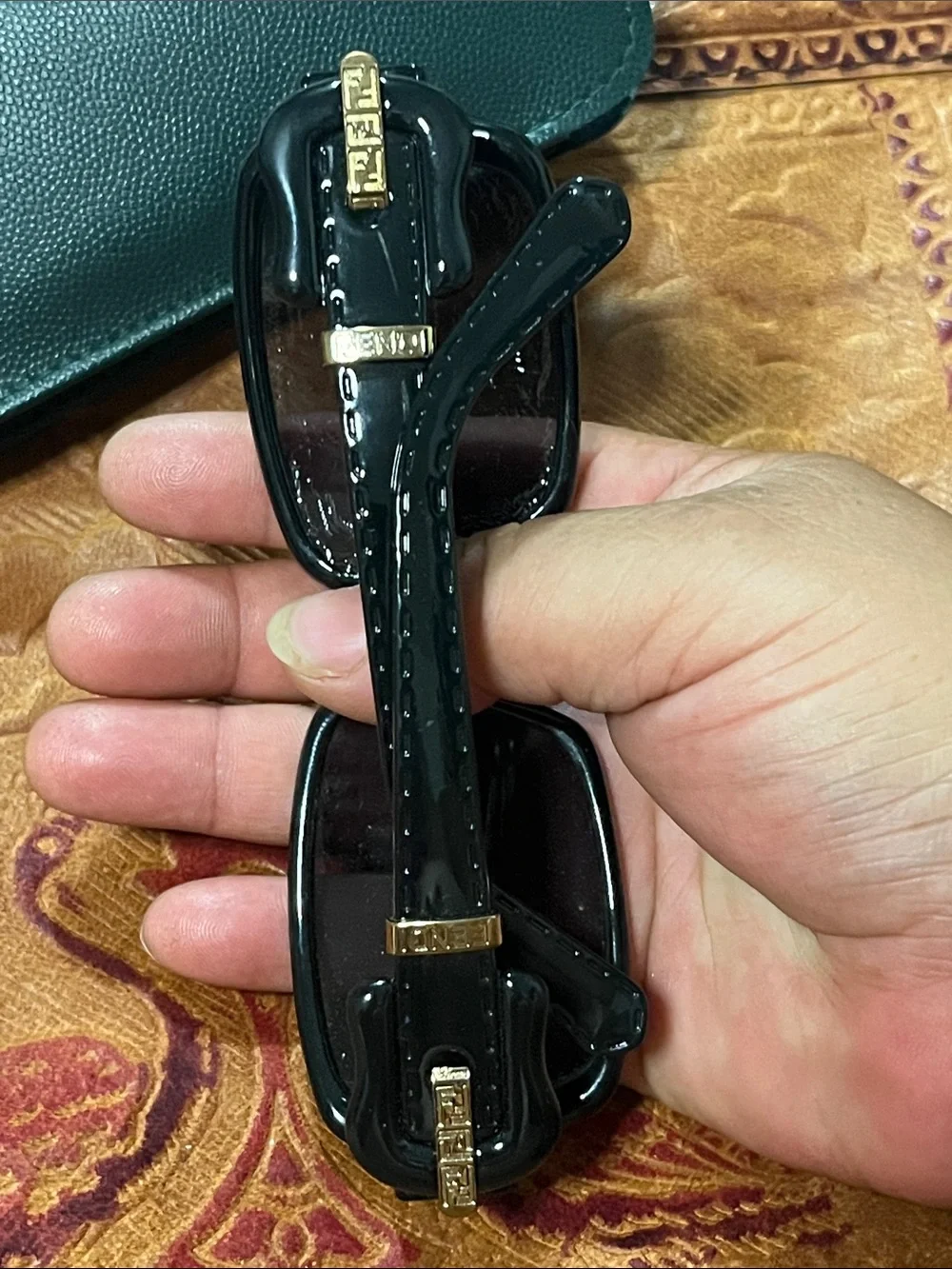 Fendi Black Women's Sunglasses with Green Case